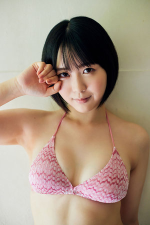 美国男人吃母乳奶黄色片子播放