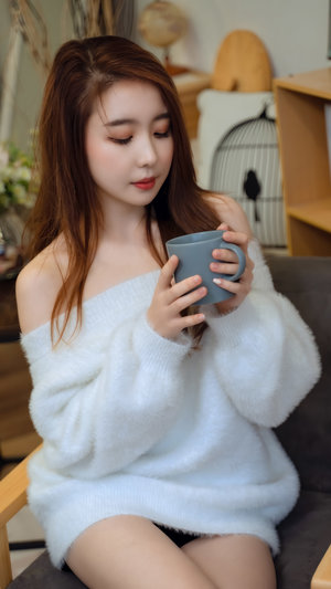 Laura angel 自由 性别